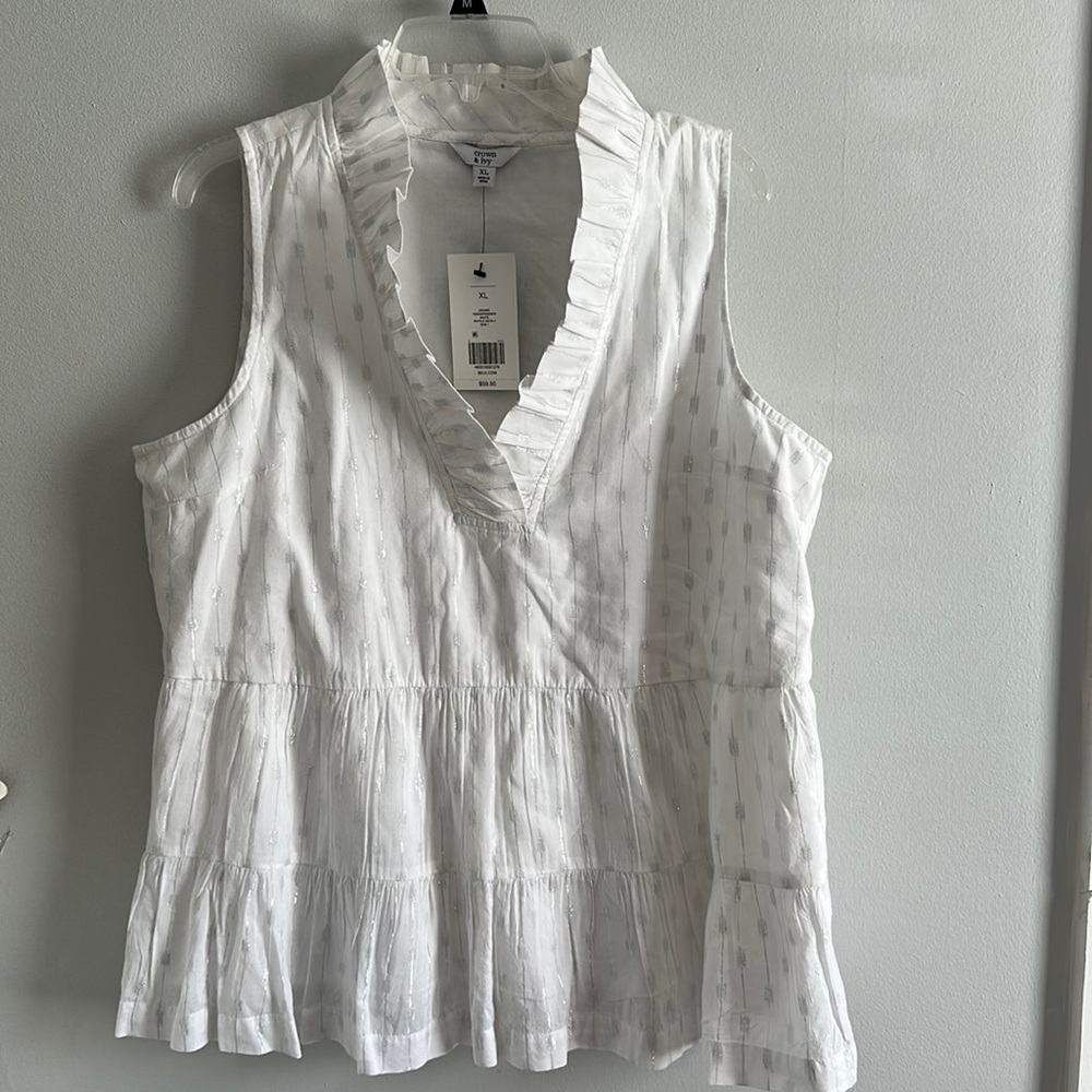 Crown & Ivy sleeveless blouse NWT